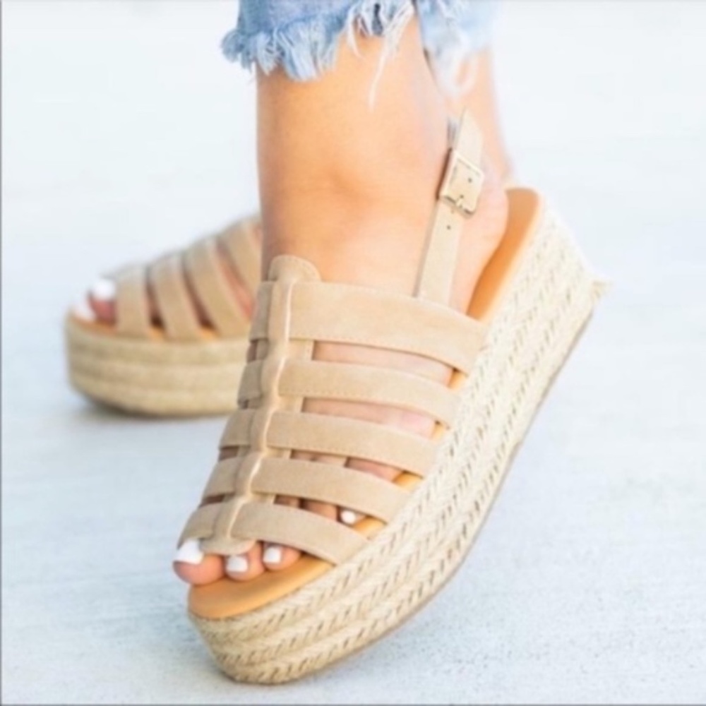 Last 2! Gladiator Platform Espadrille Sandal - Picture 2 of 2